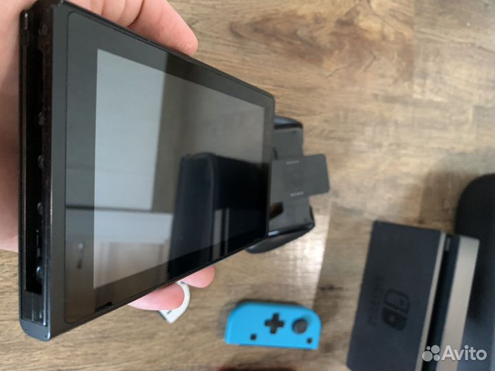 Nintendo switch + Zelda: Tears of the Kingdom