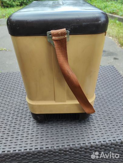 Автомобильный холодильник Coldstar 100