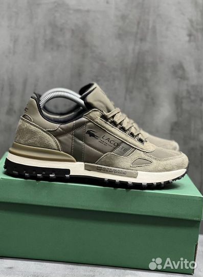 Кроссовки Lacoste эргономичные