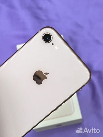 iPhone 8 256GB золотой