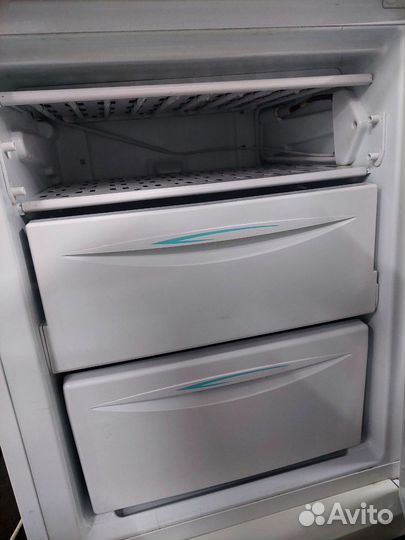 Холодильник stinol 1.7m