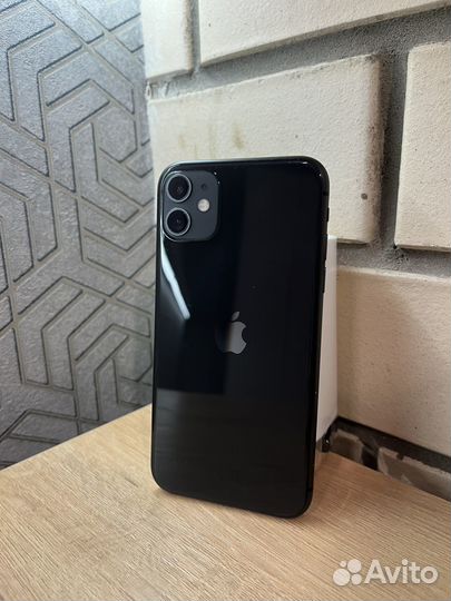 iPhone 11, 64 ГБ