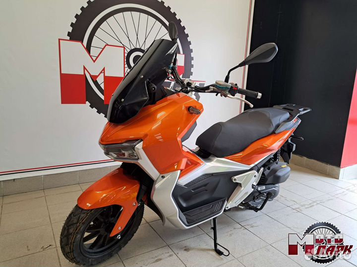 Скутер tracer ADV