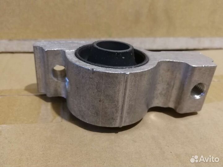 Сайлентблок Peugeot moog PE-SB-1318