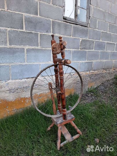 Прялка деревянная старинная