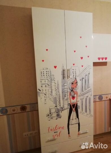 Шкаф в детскую