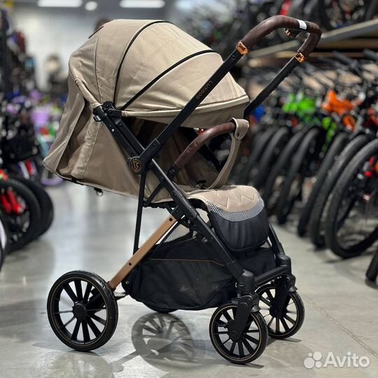 Прогулочная коляска новая