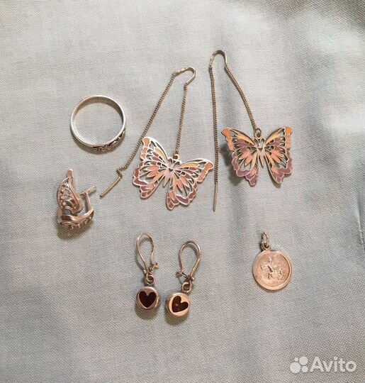Серебряные серьги, кулон и кольцо