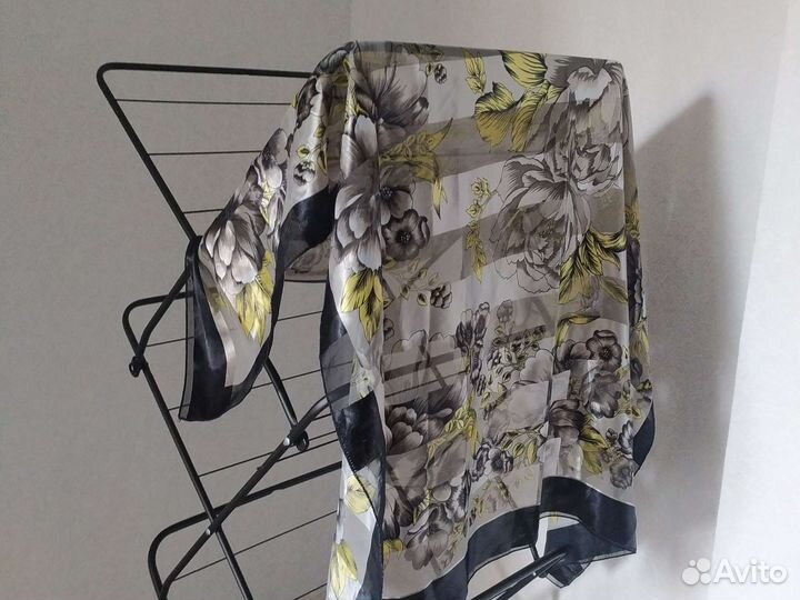 Шейный платок шелк 100 х 100 см