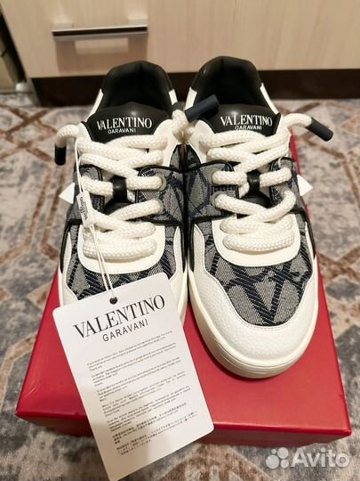 Мужские кеды valentino