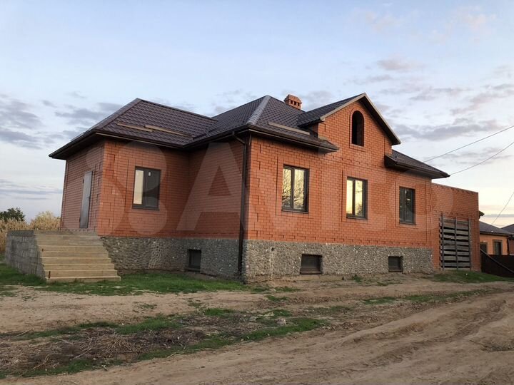 Дом 241,7 м² на участке 4,9 сот.