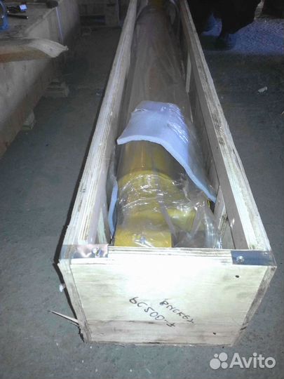 Гидроцилиндр рукояти Komatsu PC200LC-7