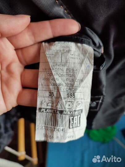 Школьный костюм черного цвета на рост 158+