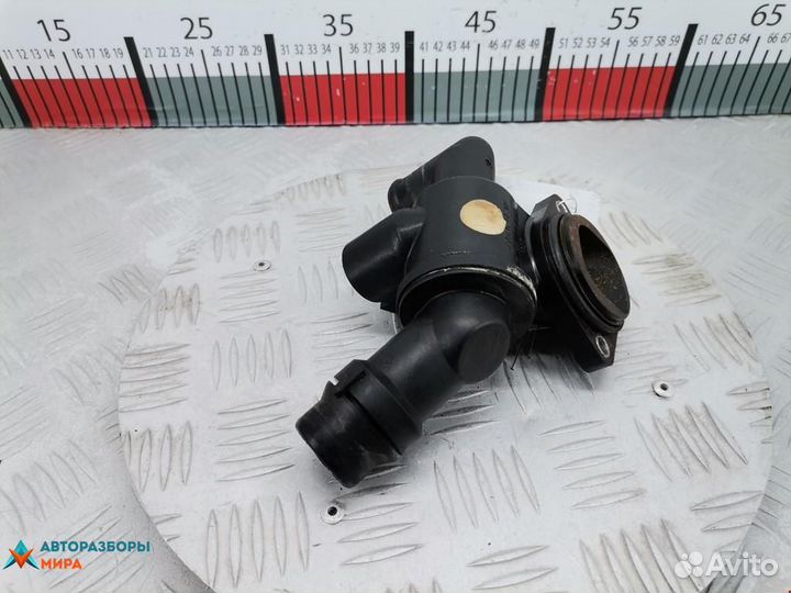 Корпус термостата Audi A4 B7 2007 06D121111G