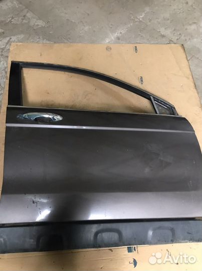 Дверь передняя правая Honda CR-V 3 (787)