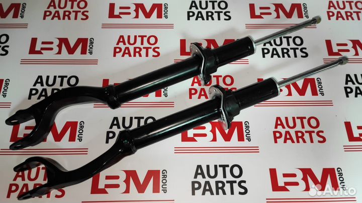 Амортизатор передний правый (W205) AMG 4-matic