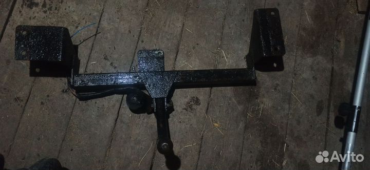 Фаркоп на ваз 2170