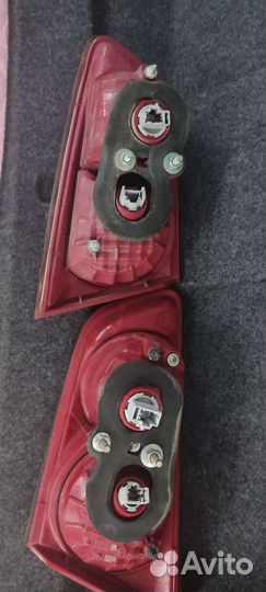 Фонари в крышку багажника (второй задний ход)