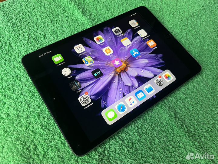 iPad Mini с симкой + Чехол