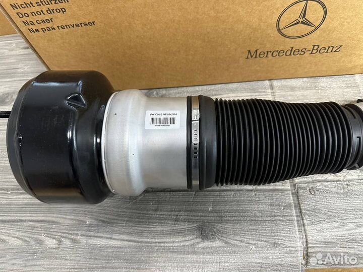 Амортизатор передний Mercedes W221 A2213201738