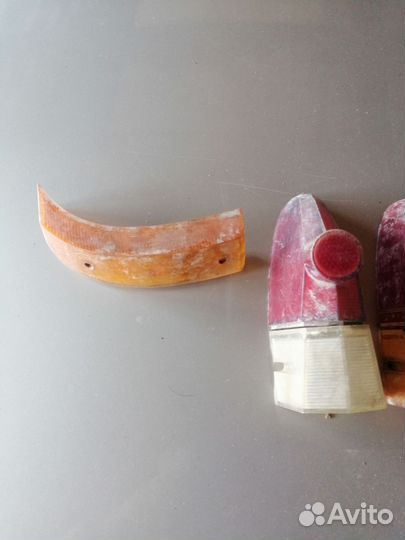 Стекла для автофонарей