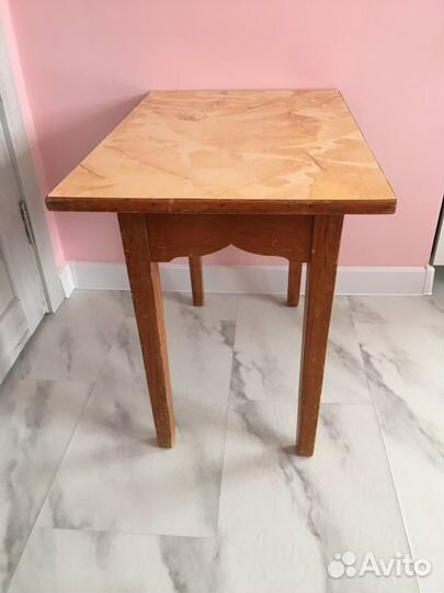 Детский столик