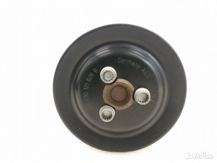 Помпа Volkswagen Passat B7 1.4 caxc 2012