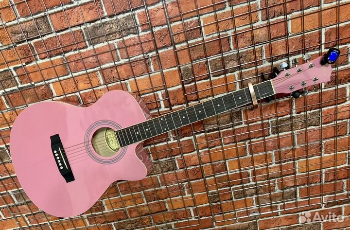 Гитара розовая + аксессуар