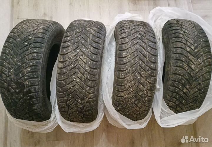 Nokian Tyres Hakkapeliitta 10p SUV 215/65 R16