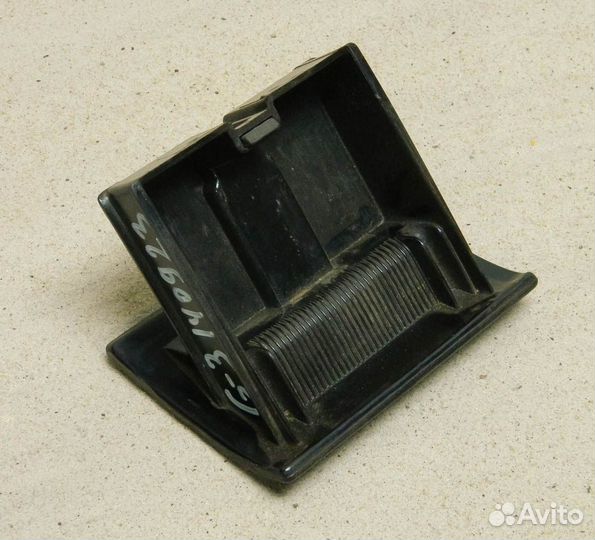 Пепельница передняя VW Golf 3