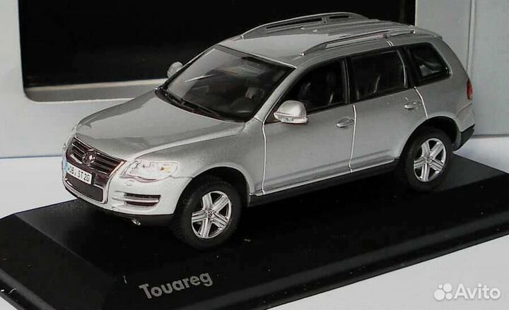 1 43 VW Touareg II 2005