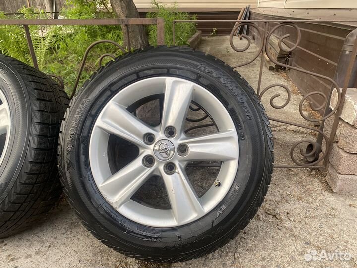 Литые диски Toyota r16