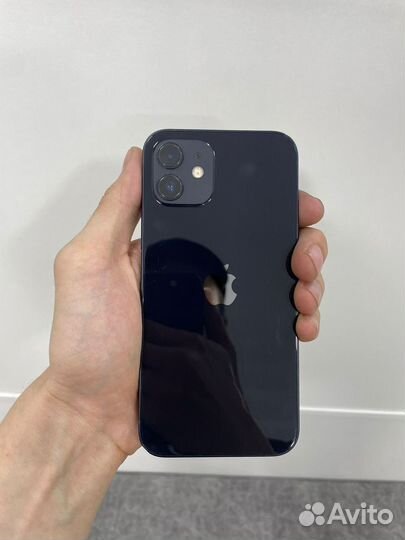 iPhone 12, 64 ГБ