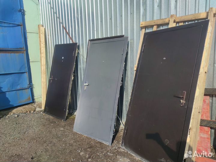 Дверь входная железная теплая бу