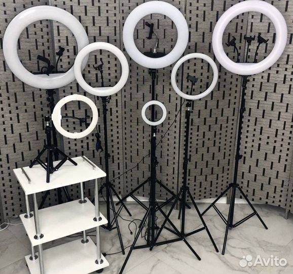 Кольцевая лампа со штативом
