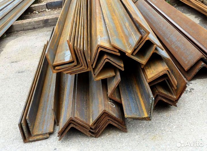 Уголок стальной