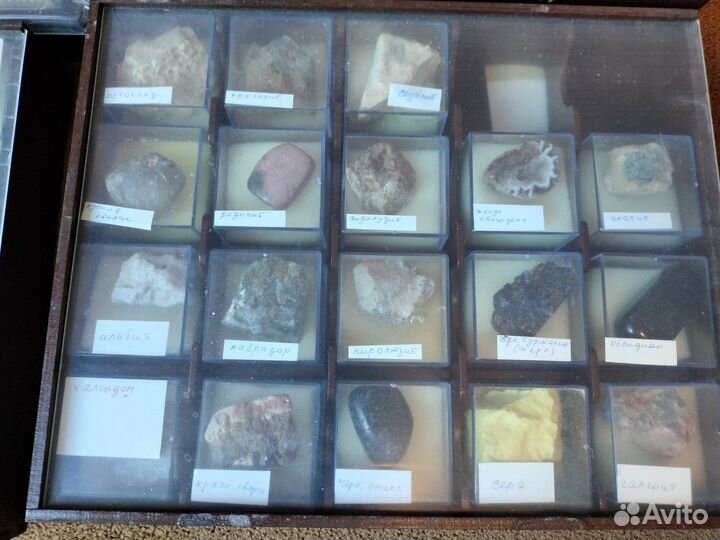 Коллекция минералов 