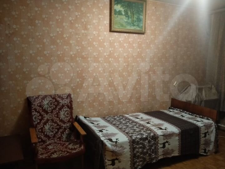 Комната 17 м² в 3-к., 4/5 эт.