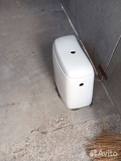 Бачок для унитаза