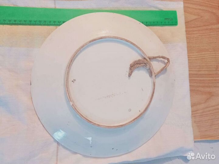 Декоративная тарелка Зик Конаково и фигурка