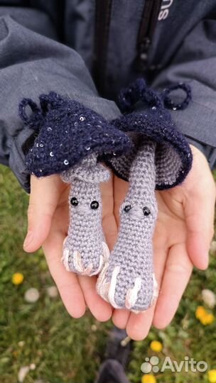 Брелок/подвес ручной работы. Вязаный гриб мухомор