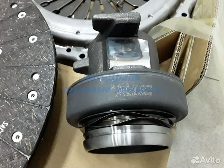 Сцепление Ивеко Стралис Траккер комплект 2996743