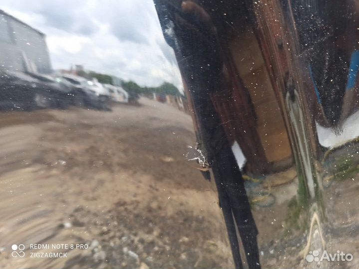 Капот (Genesis G90)