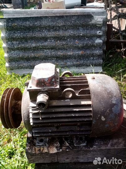 Электродвигатель 220-380