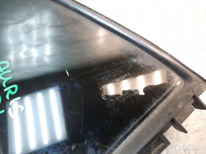 Toyota Auris E15 стекло форточка задняя