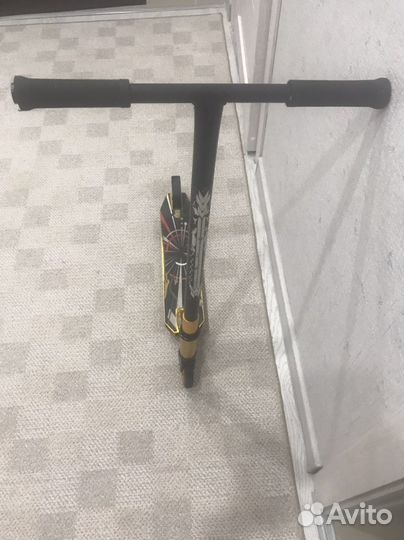 Самокат трюковой