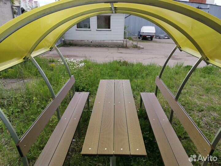 Беседка для дачи из поликарбоната