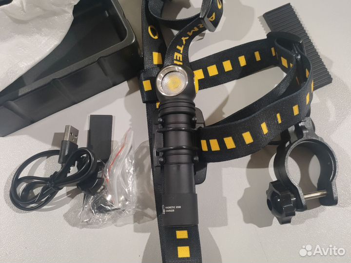 Новый armytek wizard c2 pro теплый