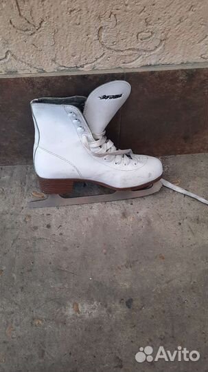 Коньки фигурные бу