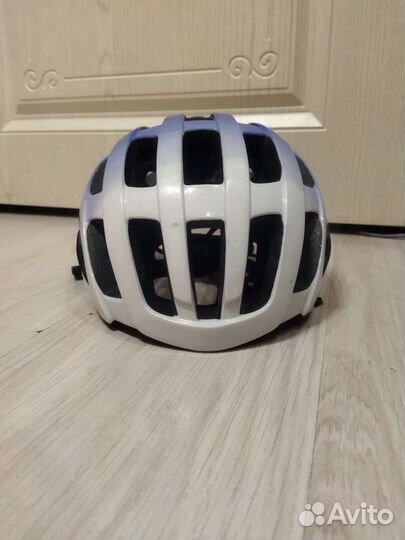 Шлем велосипедный шоссейный